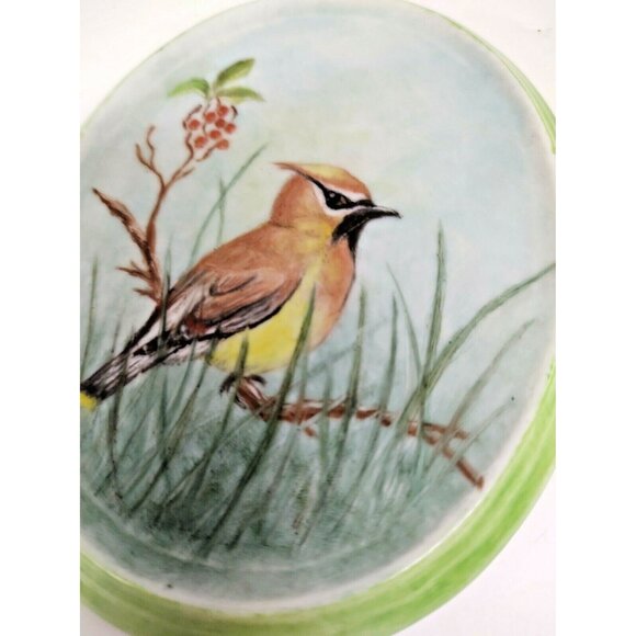 Hand Painted Oval Plate Bird Painting "Cedar Waxwing" signed Palmer H.P. 1987 - Picture 6 of 9